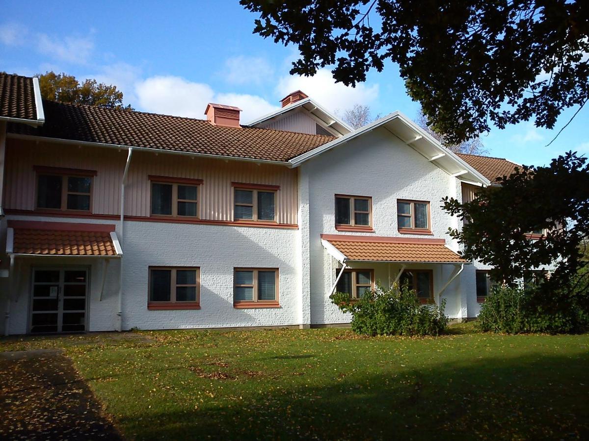Katrinebergs Folkhoegskola B&B Vessigebro Exterior foto